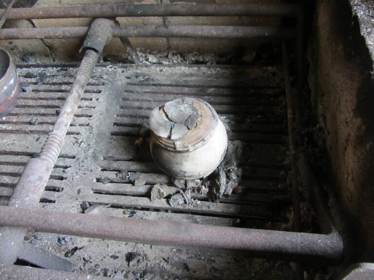 Arbeitsmittel an der Feuerstelle – Fotoalbum Alchemie von AlchemieX