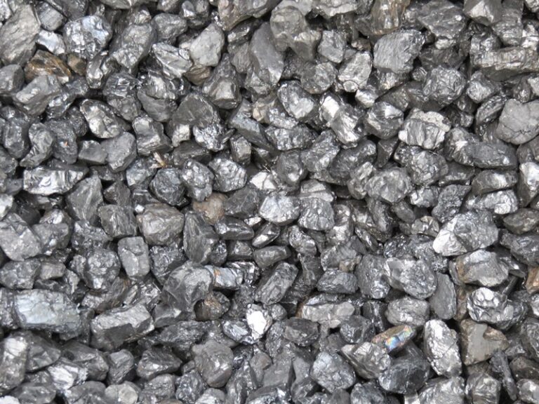 Metallische Materialstücke – Fotoalbum Alchemie von AlchemieX