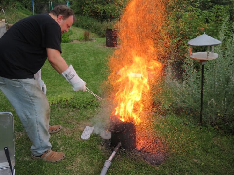 Arbeit am Feuer – Fotoalbum Alchemie von AlchemieX