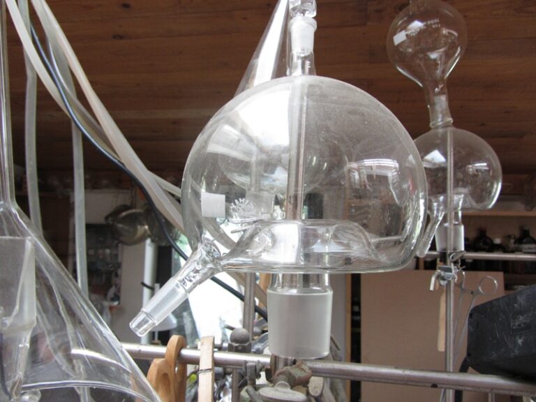 Gläserne Laborapparatur – Fotoalbum Alchemie von AlchemieX