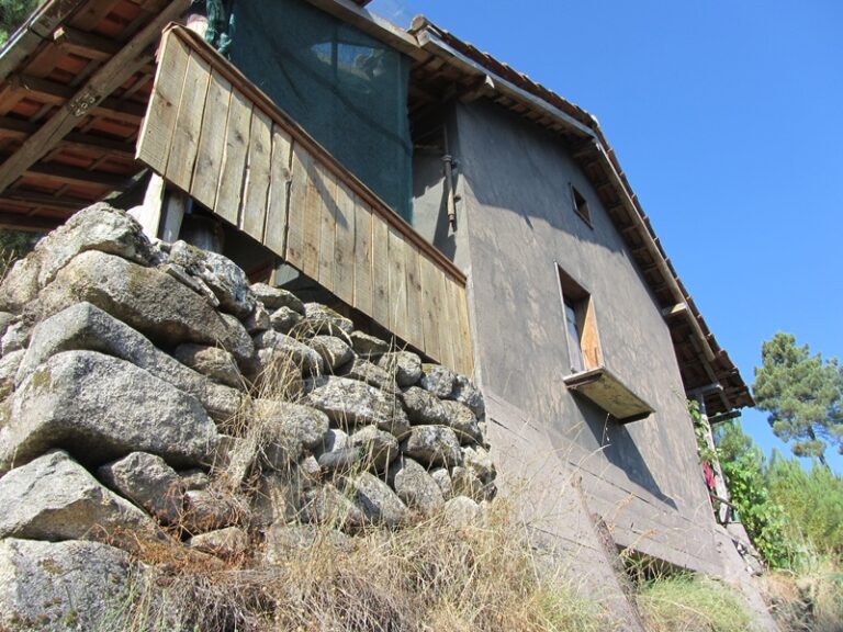 Steinhaus aus der Nähe – Fotoalbum Portugal von AlchemieX