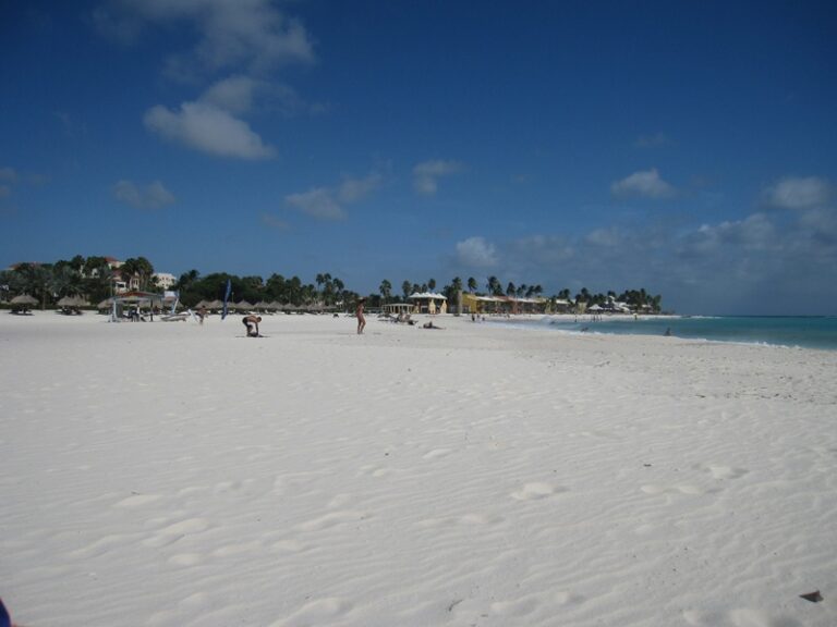 Weißer Strand auf Aruba – Fotoalbum Urlaub von AlchemieX
